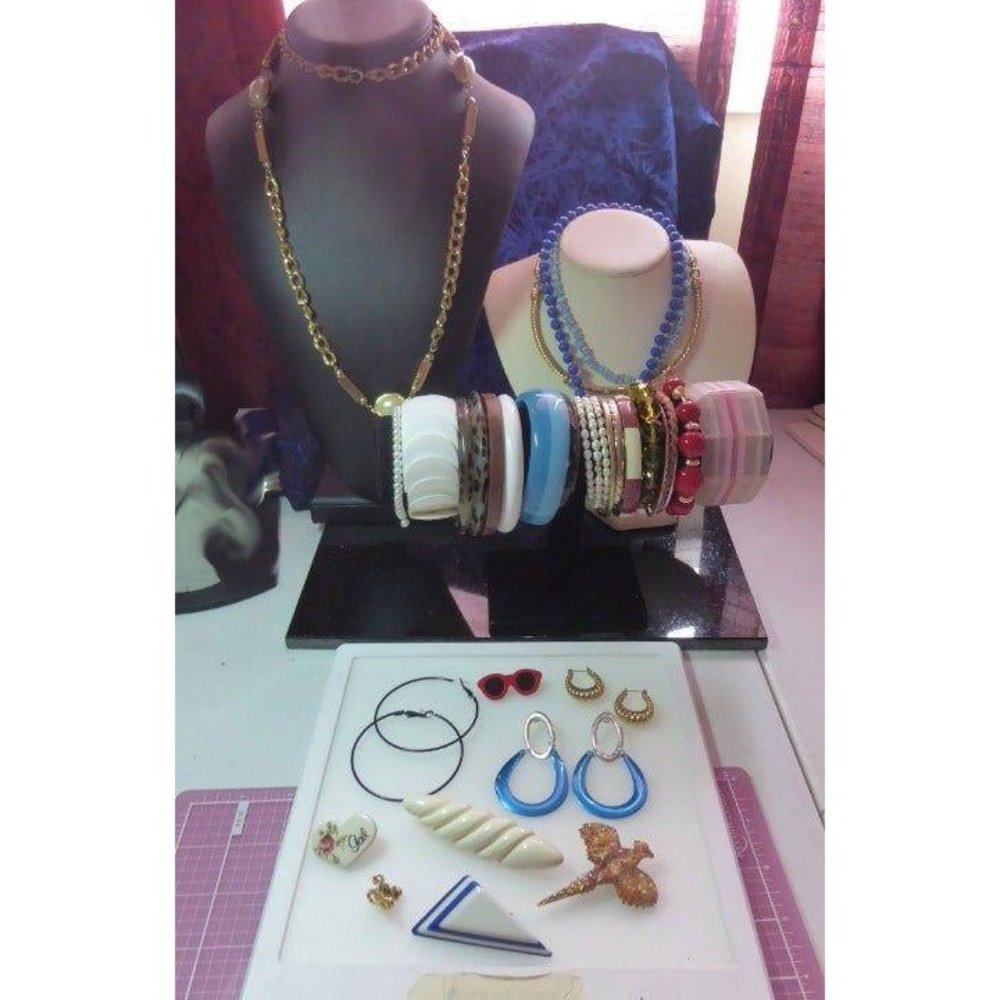 Big Lot of Vintage Costume Jewelry